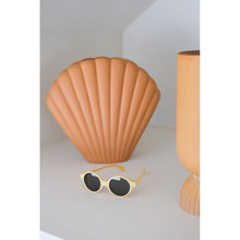 Load image into Gallery viewer, Beaba Joy Baby Sunglasses 9-24 Months
