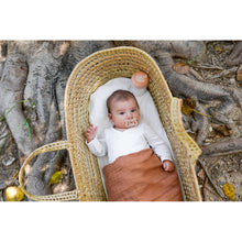 Load image into Gallery viewer, Suavinex Zero Zero Physiological Air flow Silicone Soother 6-18M
